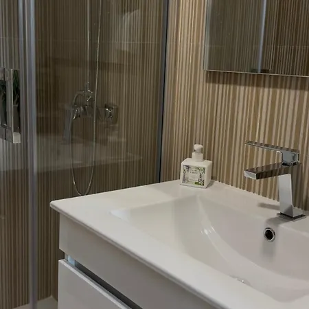 Mira Serra ホステル