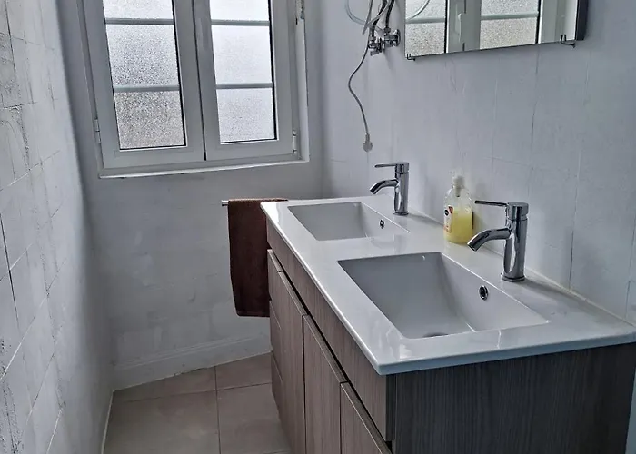 Mira Serra Hostal