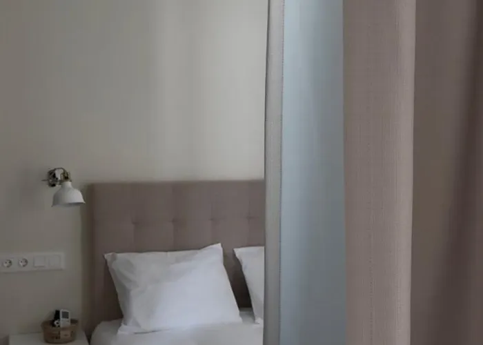 Mira Serra Hostal
